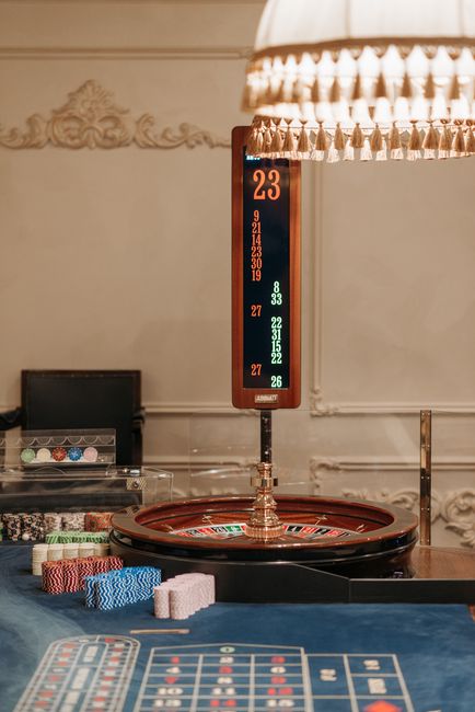 The Evolution and Mechanics of the Slot Machine: From Liberty Bell to Digital Reels